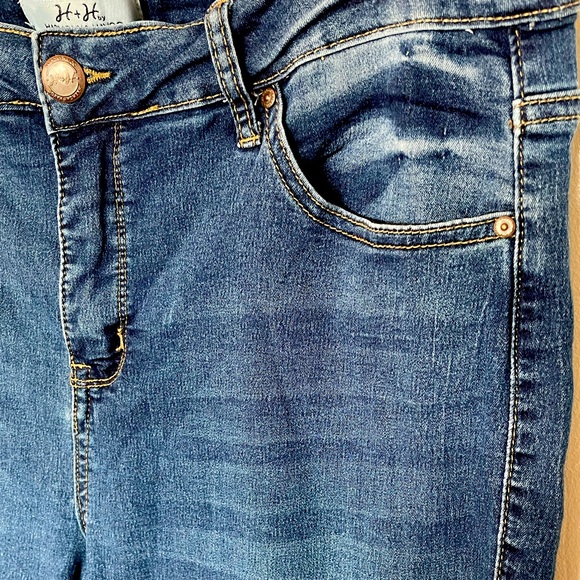 Harmony & Havoc Skinny Jeans - Picture 4 of 8